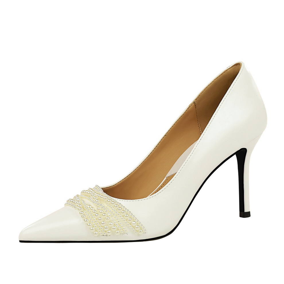Women's Pointed Toe Slip-On Heels with Pearl Chain - Patent Leather Look, 7.5cm Stiletto, Party Shoes - Image 5