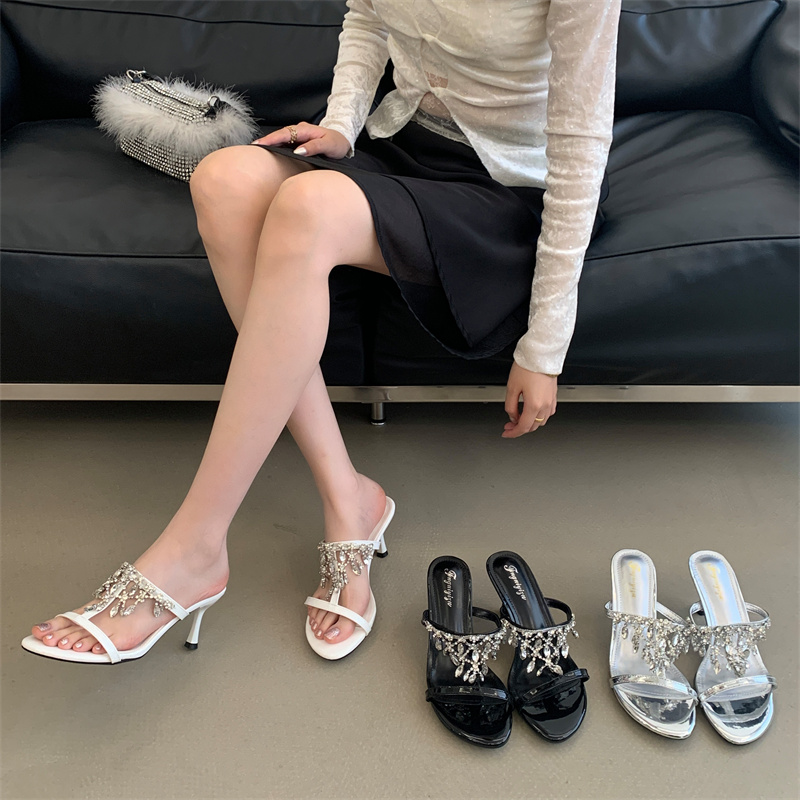 Luxury Rhinestone Tassel High Heel Slippers for Women Summer New Sexy Open Toe One-Band Round Toe Sandals